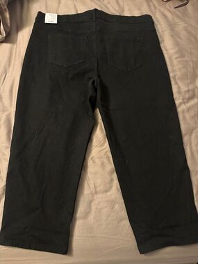 Time and Tru Black Pull-On Capri Pants XL